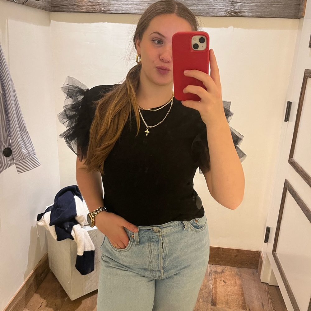 Super cute black blouse - Picture 5 of 7